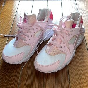 Nike Huarache Run Pink/White Sneaker